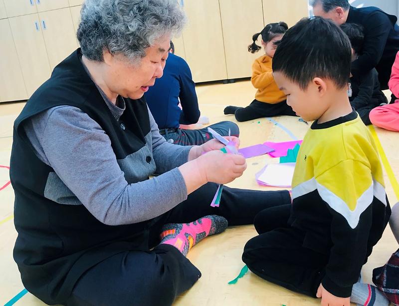 4얘들아,_반가워~_노인복지관은_처음이지!.jpg 이미지