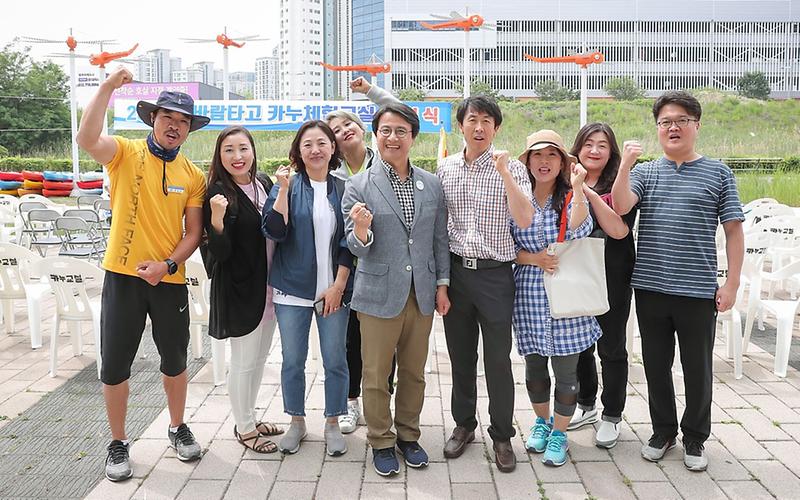 5서구,_‘강바람타고_카누_체험교실’_운영_(2).jpg 이미지