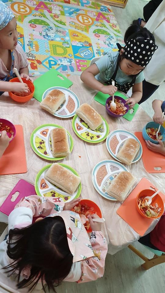 5서구어린이급식관리지원센터,_‘리틀파머스쿠킹’_성료_(2).jpg 이미지