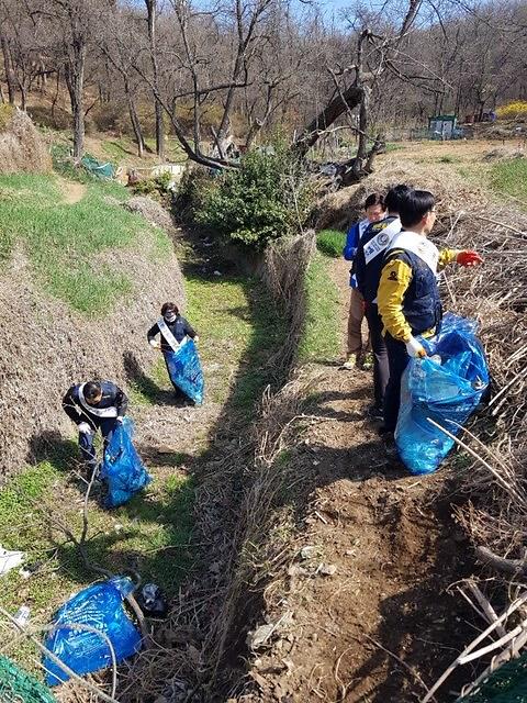 6가좌3동,_원적산_주변_환경정비_실시_(2).jpg 이미지