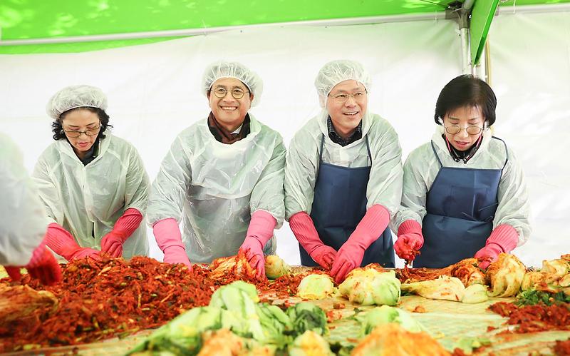 8인천사회봉사협의회,_김장나눔_행사_(2).jpg 이미지