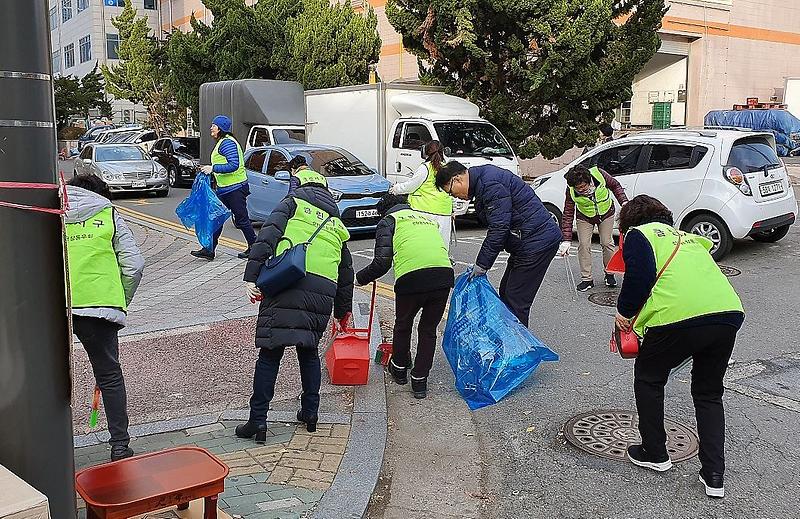 8신현원창동,_통장자율회_클린업데이_환경정비_실시.jpg 이미지