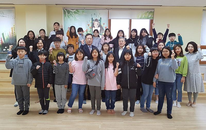 가좌1동,_‘봉화감중_무지개_합창단’_사업운영.jpg 이미지