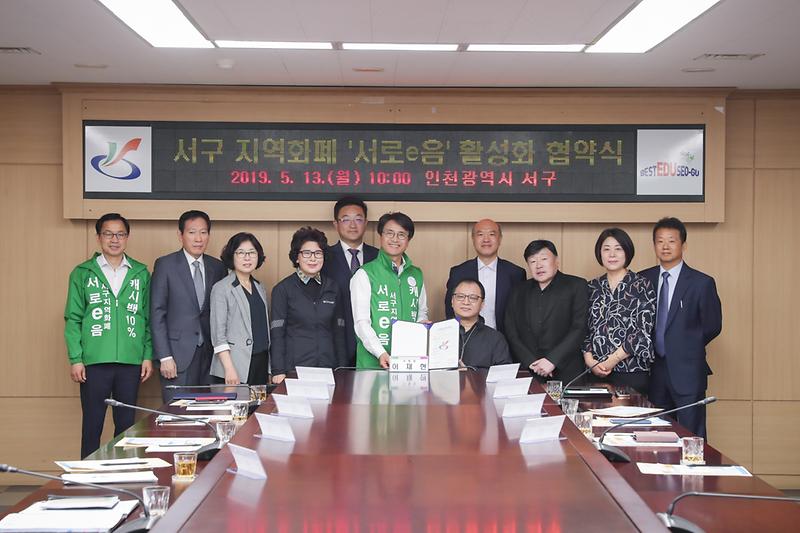 Young-8615.jpg 이미지