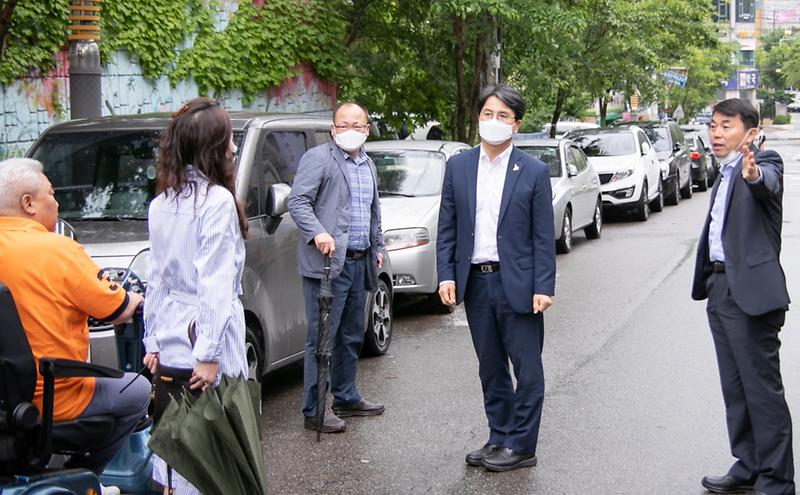 1이재현_서구청장,_‘학교_현안_해결사’로_나섰다_(3).jpg 이미지