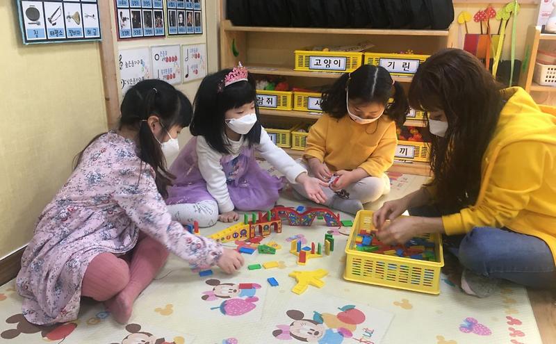 3어린이집_개원_연기에도_따뜻한_마음만은_그대로~.jpg 이미지
