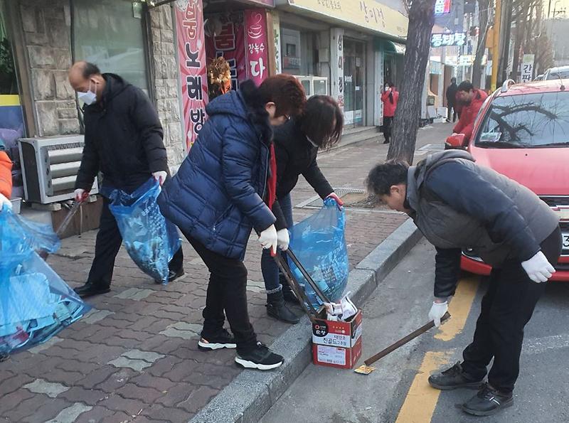 8석남2동,_환경사랑_실천_앞장...설맞이_환경정비.jpg 이미지