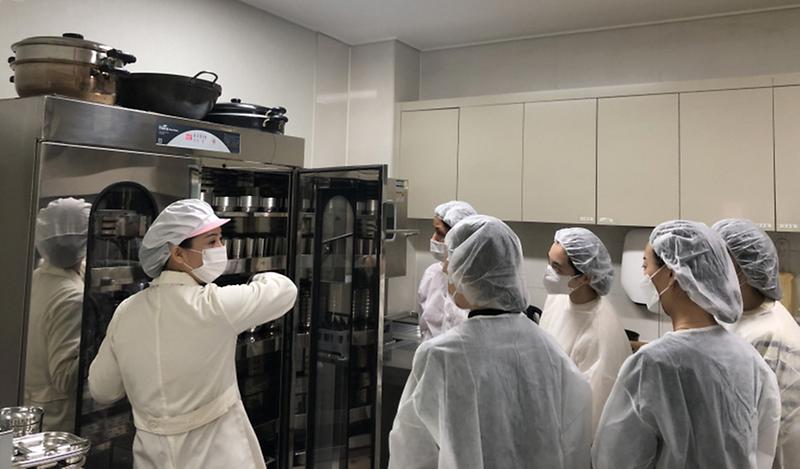 11서구어린이급식관리지원센터,_학부모_현장_참관_프로그램__(2).jpg 이미지