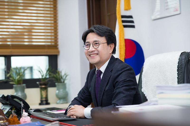 1이재현_서구청장,_공약이행_종합평가_전국_최우수(SA)!__(2).jpg 이미지