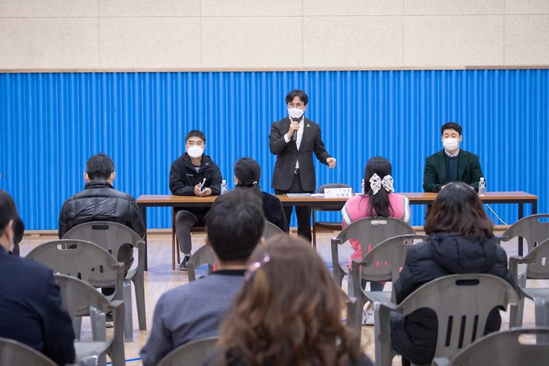 1서구,_공동주택_‘찾아가는_현장_간담회’···입주민과_소통__(1).jpg 이미지