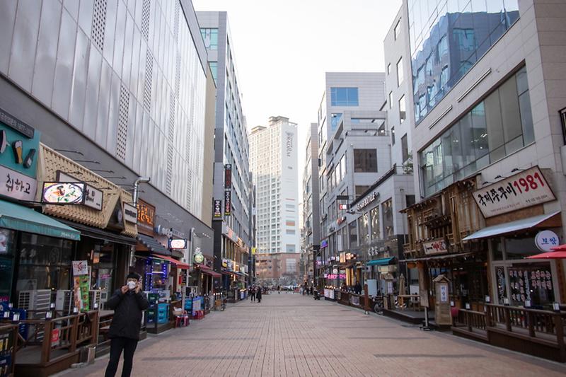 2서구_루원음식문화거리,_디지털_입힌_‘스마트_상점가’로_조성된다_.jpg 이미지