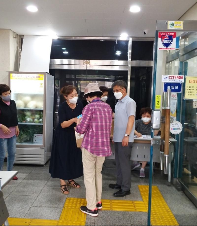 3불로대곡동_불로교회,_중복_맞이_삼계탕_나눔___(2).jpg 이미지