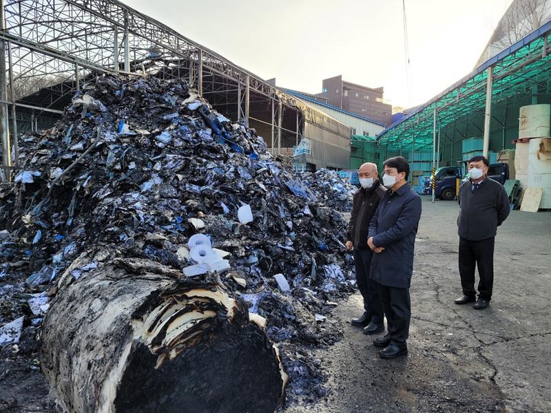 3이재현_서구청장,_관내_사회적_기업_화재_현장_방문_.jpg 이미지