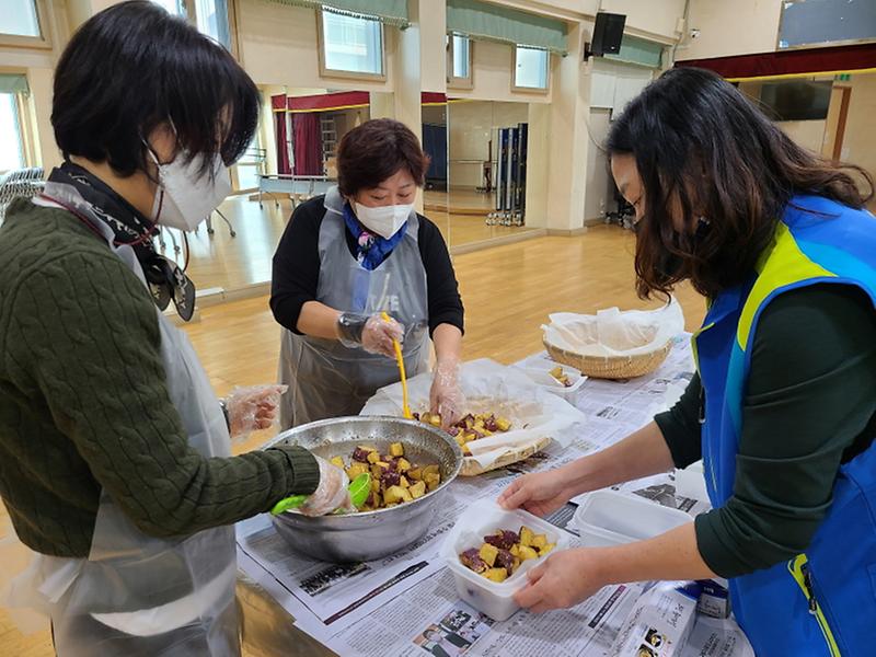 4불로대곡동,_서구자원봉사센터와_함께_간식_전달__(2).jpg 이미지