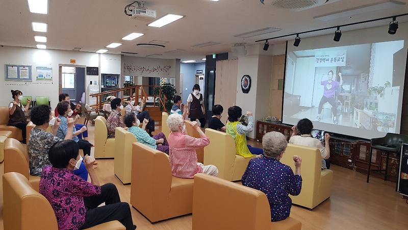 4서구_치매안심돌봄터,_코로나19에도_인지재활_공백_없다__(1).jpg 이미지