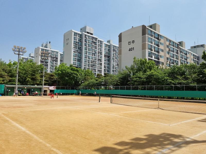 4서구,_진주체육공원_테니스장_하드코트로_탈바꿈_.jpg 이미지