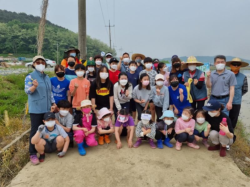 5불로대곡동_주민자치회,_‘황화산골_논학교’_모내기_체험_열어_.jpg 이미지
