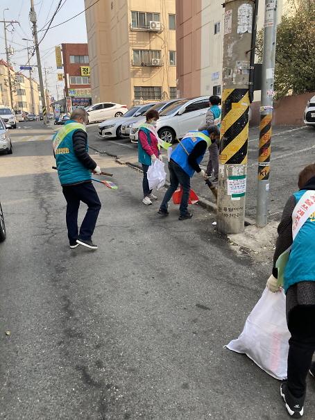 5가정3동,_새봄맞이_‘클린업_데이’_추진__(2).jpg 이미지