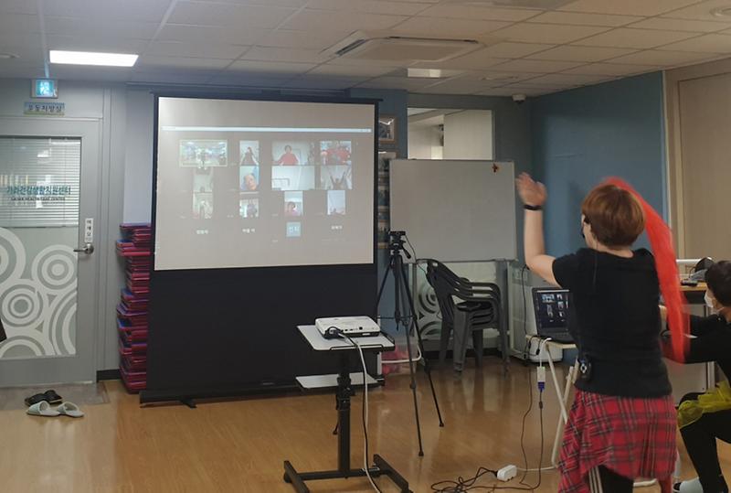 5서구보건소,_권역별_‘온라인_하하웃음_건강운동’_교육_실시__(1).jpg 이미지