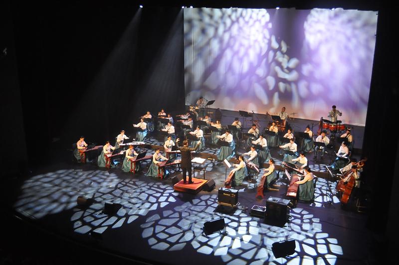 5서구문화재단,_세종국악심포니오케스트라_김경호가_함께하는신춘음악회_선보여_(1).jpg 이미지