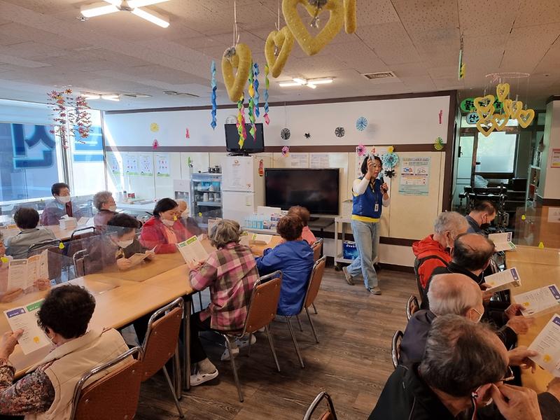 6서구보건소,_‘비대면_어르신_구강건강관리교실’_실시_.jpg 이미지