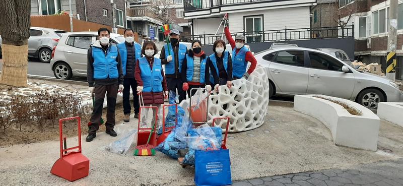 8신현원창동_주민들,_새봄맞이_대청소...한마음_한뜻__(1).jpg 이미지