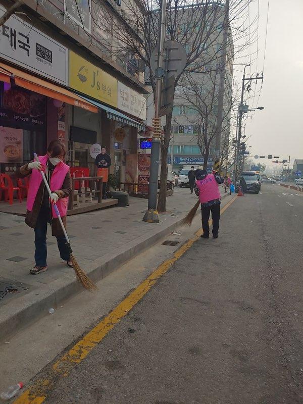 9원당동,_새봄맞이_대청결운동_나선다__(3).jpg 이미지