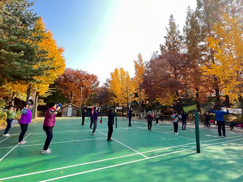 10가좌3동_주민자치회,_‘웃음_운동_프로그램’_성황리_종료.jpg 이미지