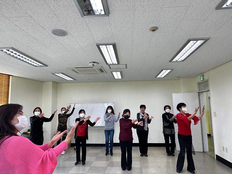 11서구자원봉사센터,_실버스타_전문자원봉사단_보수교육_진행_.jpg 이미지
