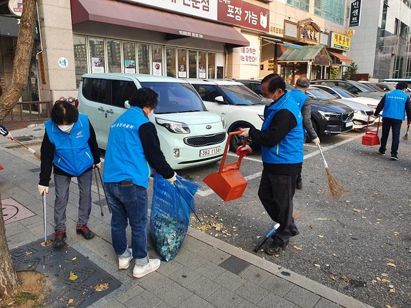 11원당동,_겨울맞이_마을_대청소_‘클린업데이’__(2).jpg 이미지