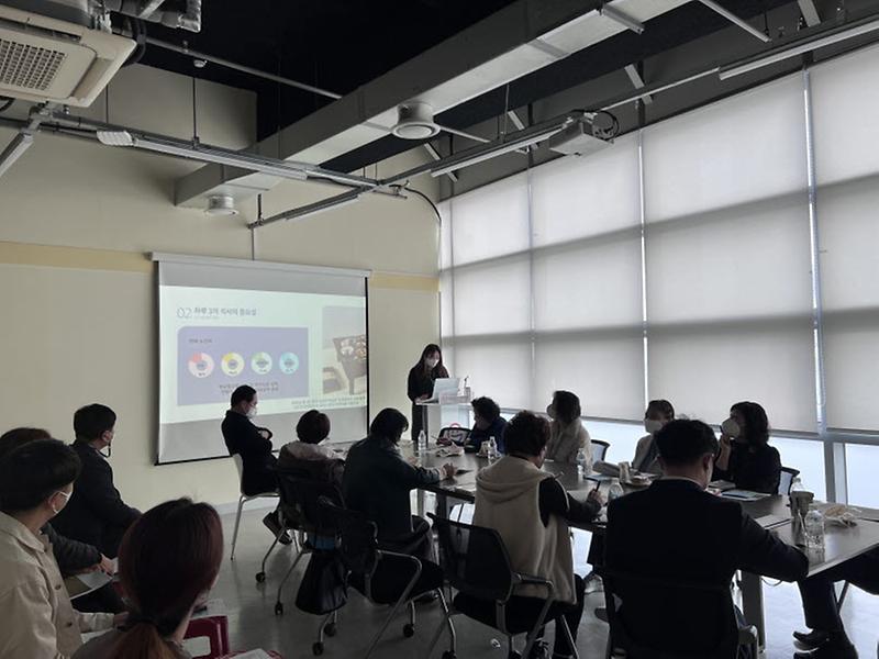 14서구_사회복지급식관리지원센터,_어르신_건강_증진_나서__(2).jpg 이미지