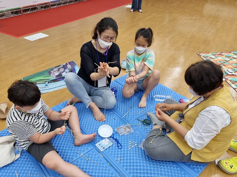 3서구지역사회보장협의체,_특화사업_‘우리_짚으로,_집으로_가자’__(2).jpg 이미지