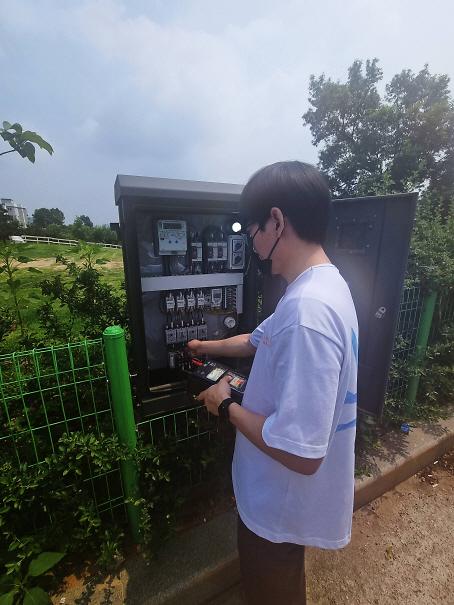 3여름철_전기사고_예방_고삐_죈다···서구,_지하차도·도로조명_점검_.jpg 이미지
