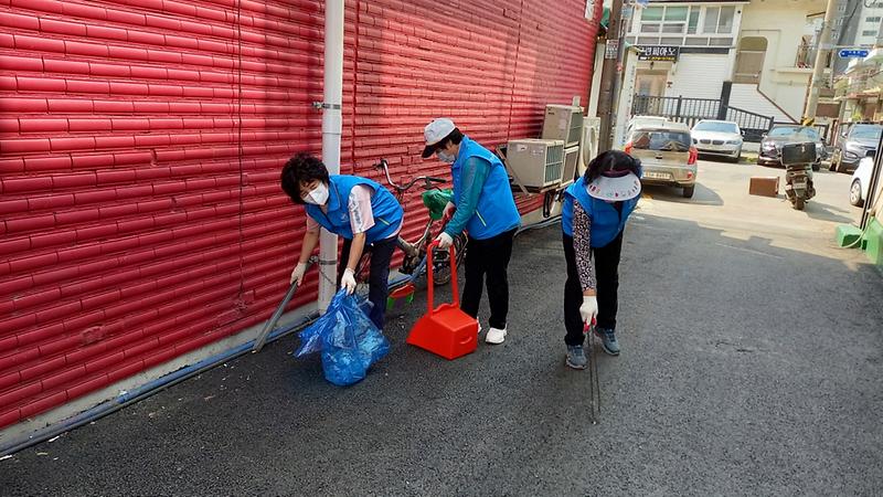 4여기도_번쩍,_저기도_반짝…석남2동_통장자율회가_떴다!__(1).jpg 이미지