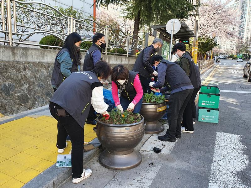 5가좌2동,_‘꽃내음_가득’한_마을을_만들다!__(1).jpg 이미지