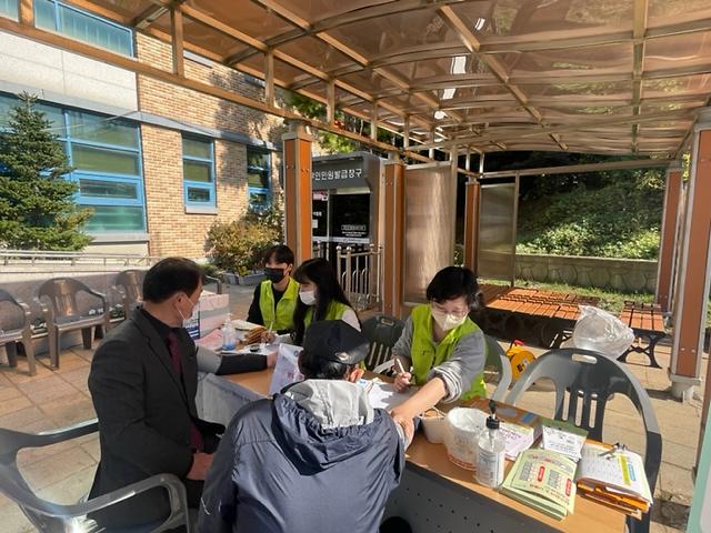 6검단건강생활지원센터,_원당동서_‘찾아가는_이동_건강체험관’_운영__(2).jpg 이미지