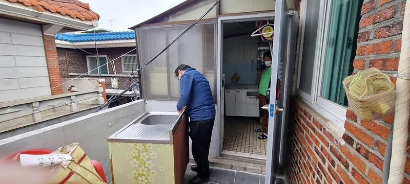 6석남2동_협의체,_올해_‘취약계층_집수리사업’_시작__(1).jpg 이미지