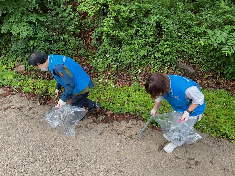 7불로대곡동_통장자율회,_‘클린업데이’···환경정비에_‘구슬땀’__(2).jpg 이미지