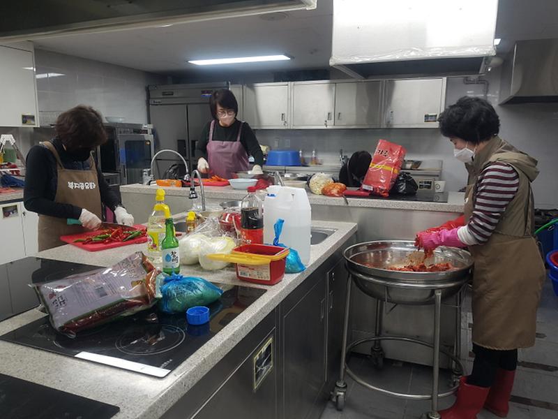 7가좌2동,_‘만나서_나누는_행복’...22가구에_반찬_나눔__(1).jpg 이미지