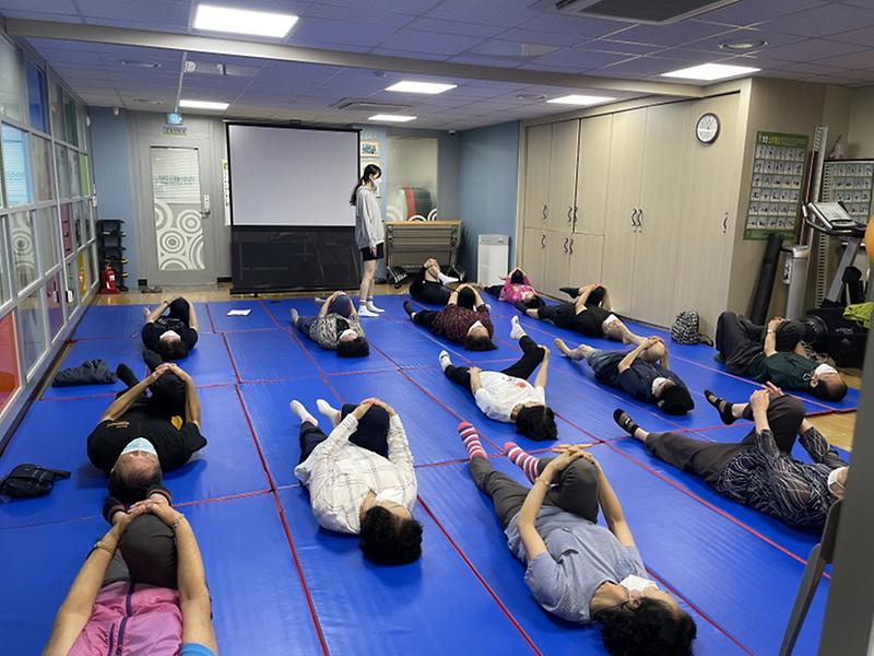 8가좌건강생활지원센터,_시니어_낙상예방_운동_프로그램_운영_.jpg 이미지