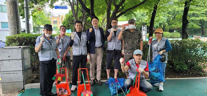 9석남1동_방위협의회,_‘우리_동네_깨끗하게···_‘클린업데이’_.jpg 이미지