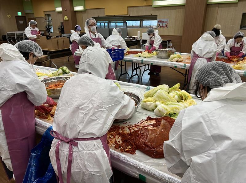 10청라2동,_서인천발전본부와_함께_하는_김장김치_지원(2).jpg 이미지