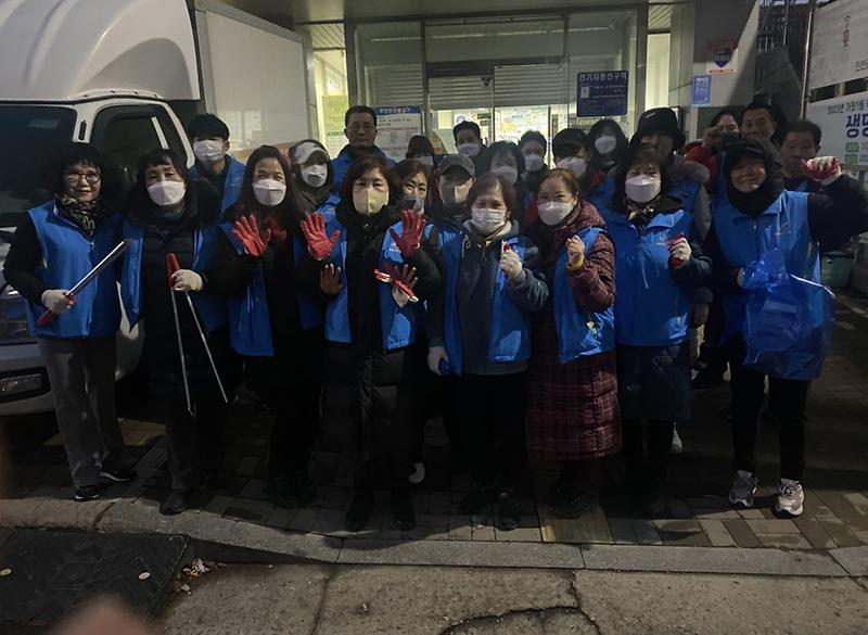 13가좌1동_통장자율회_‘12월_클린업데이’행사_개최(1).jpg 이미지
