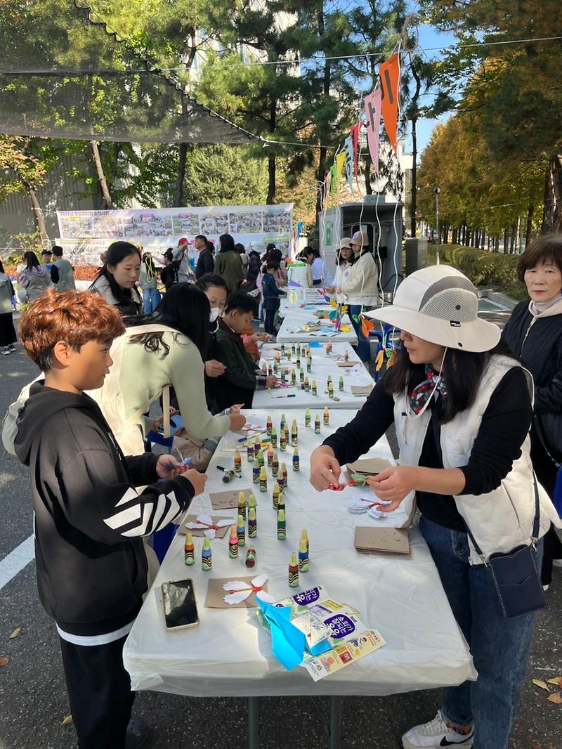 13가좌2동,_푸른샘어린이도서관_개관_19주년_기념_잔치_개최(4).jpg 이미지