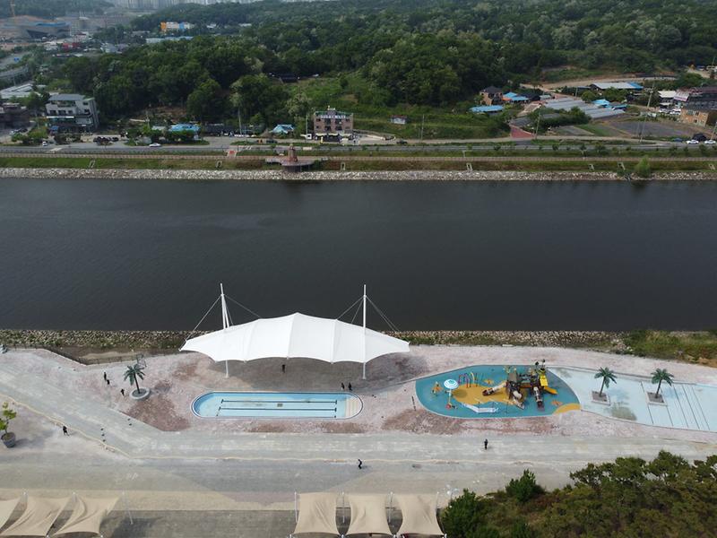 2‘여름엔_물놀이’_서구,_아라뱃길_시천가람터에_무료_물놀이장···20일_개장_.jpg 이미지