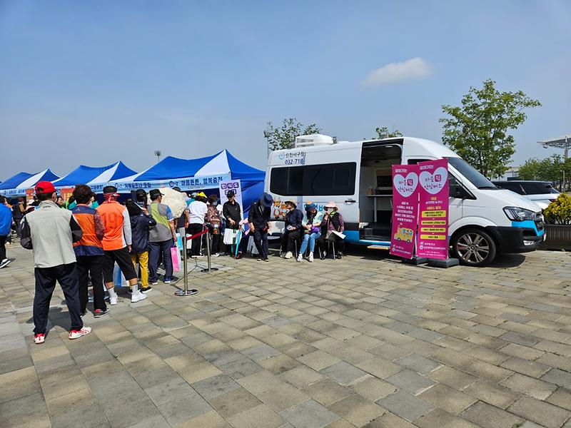 2서구_곳곳_누빈_‘마음안심버스’_내년에_다시_만나요!(2).jpg 이미지
