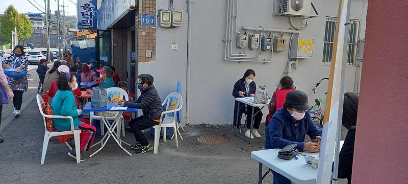 3인천_서구,_나눔의울타리_무료급식소에서_찾아가는_치매조기검진_시행(1).jpg 이미지