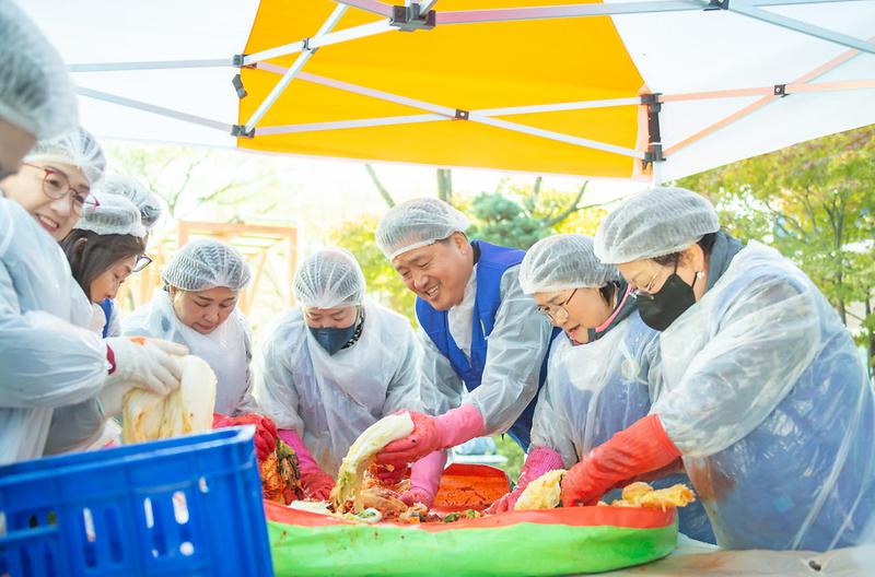 4.2023년_바르게살기운동,_서구사랑_김장나눔대축제_개최(1).jpg 이미지