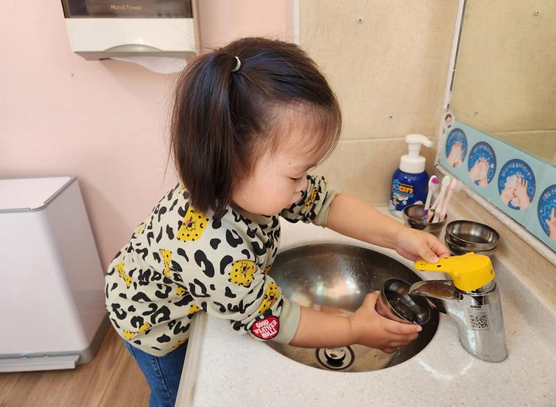 4인천서구검단_어린이급식관리지원센터,_탄소_발자국_줄이기_챌린지_실시(1).jpg 이미지