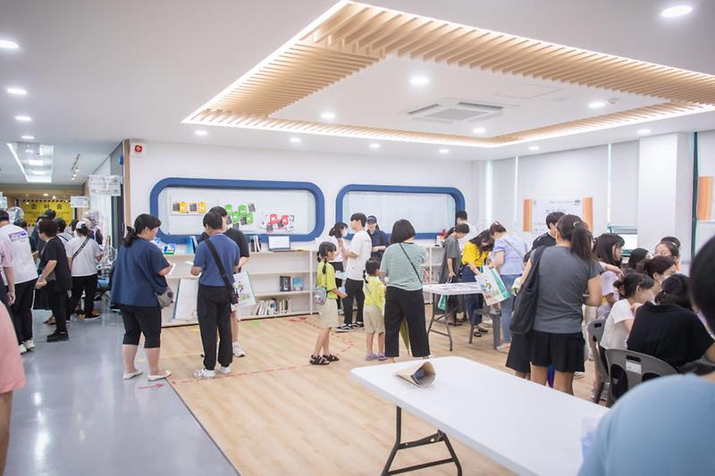 4서구_어린이참여위원회,_‘아동인권옹호’_캠페인_벌여__(1).jpg 이미지